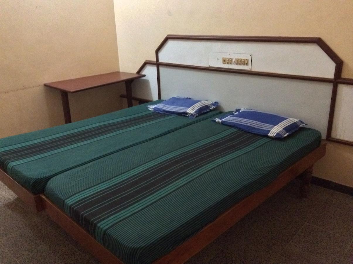 Dharapuram Sakthi Lodge מראה חיצוני תמונה